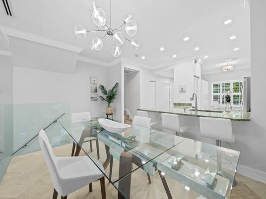Dining room, Interior, Pendant Lights, Recessed Lighting