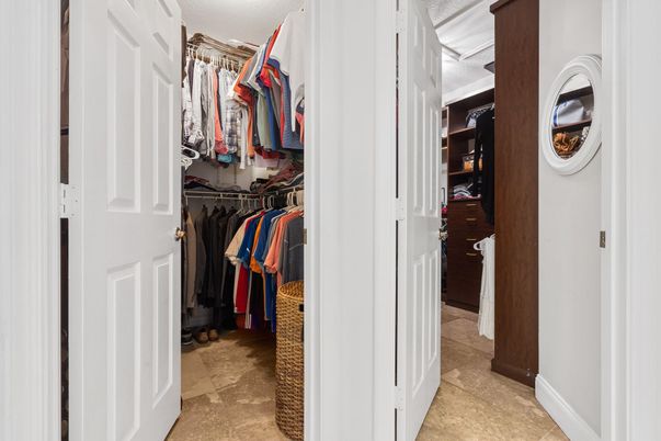 Interior, Walk-in Closets