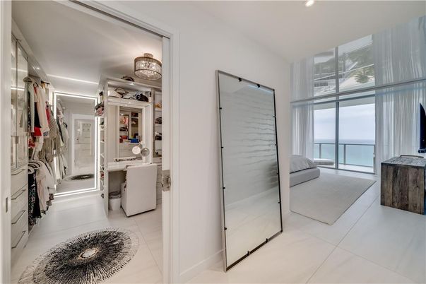 Interior, Recessed Lighting, Water