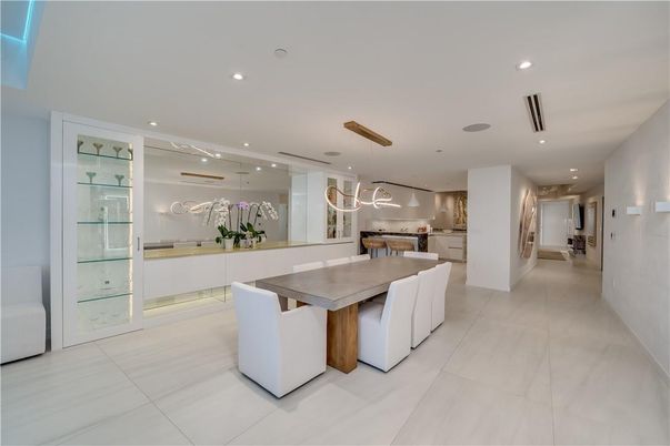 Dining room, Interior, Kitchen, Pendant Lights, Recessed Lighting