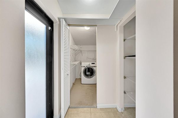 Interior, Utility Closets, Washer