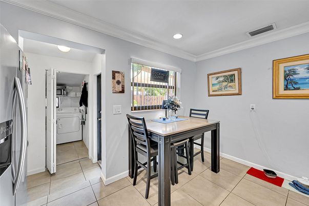 Dining room, Interior, Recessed Lighting, Utility Closets, Washer