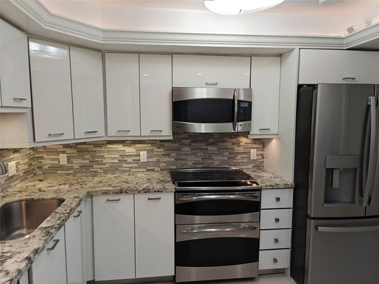 Interior, Kitchen, Stainless Steel Appliances