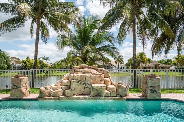 Exterior, Lake, Pool