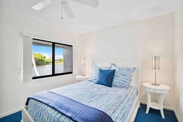 Bedroom, Interior, Water
