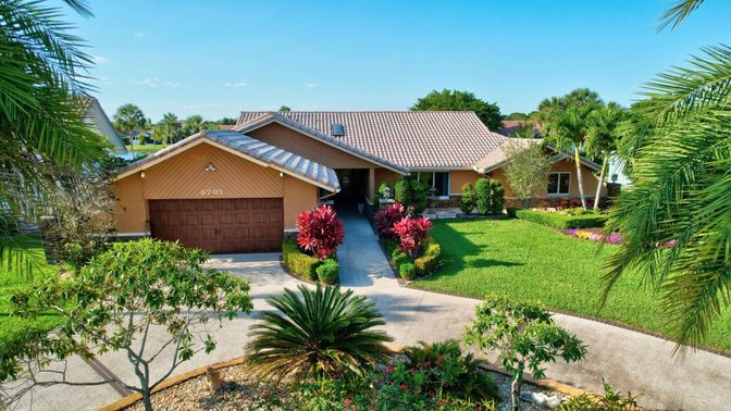 Attached, Backyard, Exterior, Facade, Mediterranean