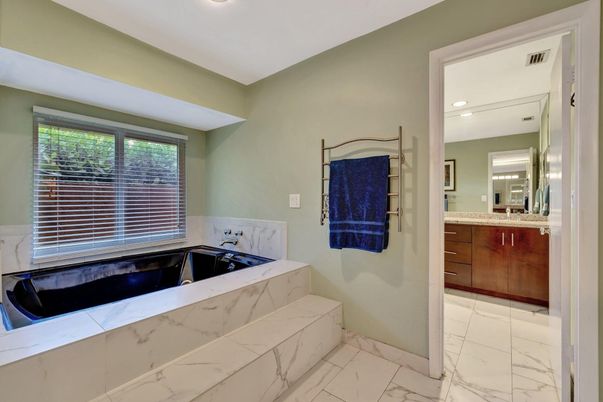 Bathroom, Interior, Marble, Recessed Lighting