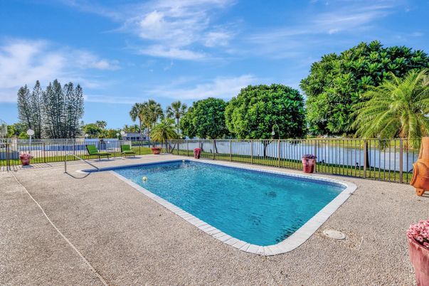 Exterior, Pool, Water