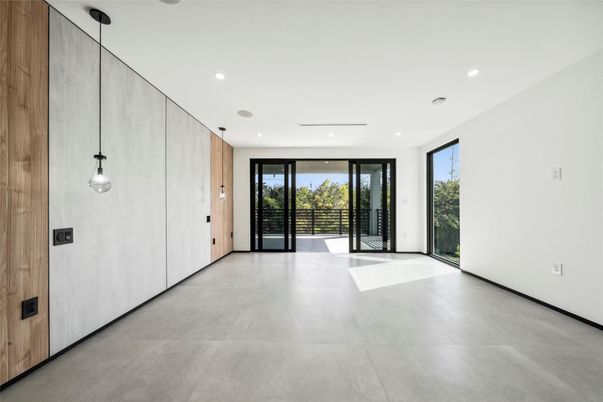 Empty room, Interior, Pendant Lights, Recessed Lighting
