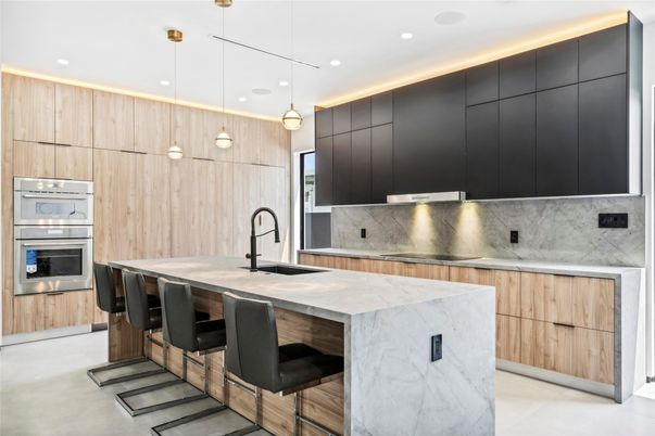 Interior, Kitchen, Pendant Lights, Recessed Lighting, Stainless Steel Appliances