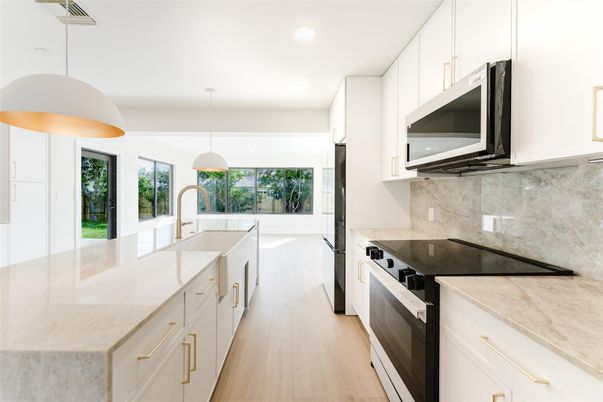 Interior, Kitchen, Pendant Lights, Recessed Lighting, Wood Texture Flooring