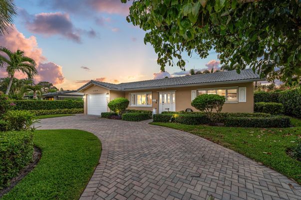 Attached, Backyard, Exterior, Facade, Ranch