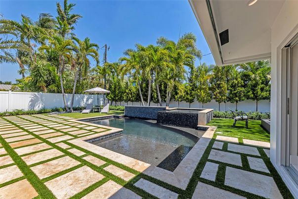 Exterior, Pool, Water