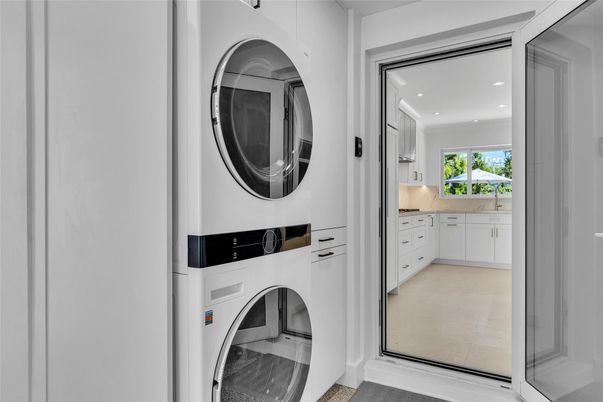 Interior, Recessed Lighting, Utility Closets, Washer