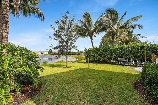Backyard, Exterior, Water