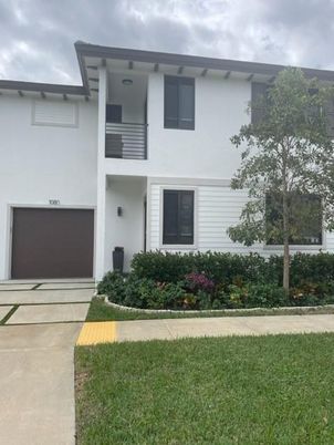 Attached, Backyard, Exterior, Facade, Modern