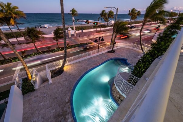 Exterior, Pool, Water