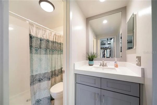 Bathroom, Interior, Recessed Lighting