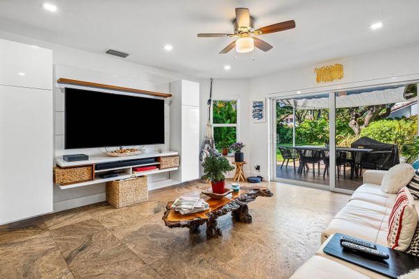 Dining room, Interior, Living room, Recessed Lighting