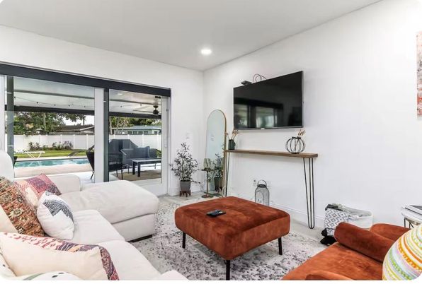Interior, Living room, Piano, Recessed Lighting