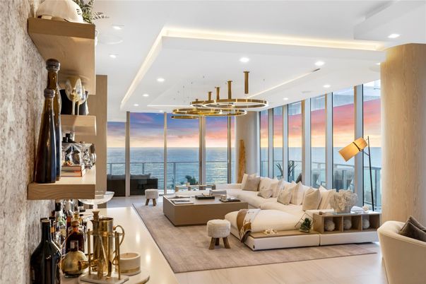 Fireplace, Interior, Living room, Pendant Lights, Recessed Lighting, Water