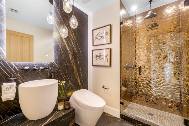 Bathroom, Free Standing Baths, Glass Shower, Interior, Pendant Lights