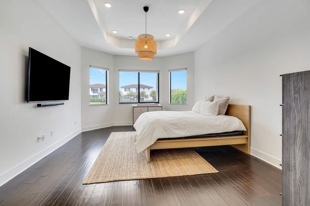 Bedroom, Interior, Pendant Lights, Recessed Lighting, Wood Texture Flooring