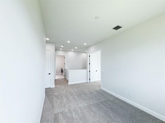 Empty room, Interior, Recessed Lighting