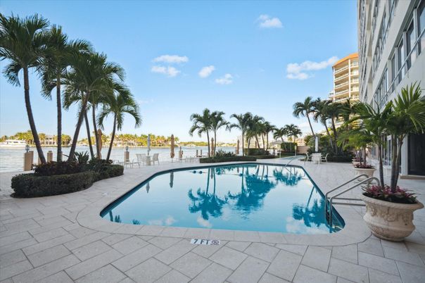 Exterior, Pool, Water