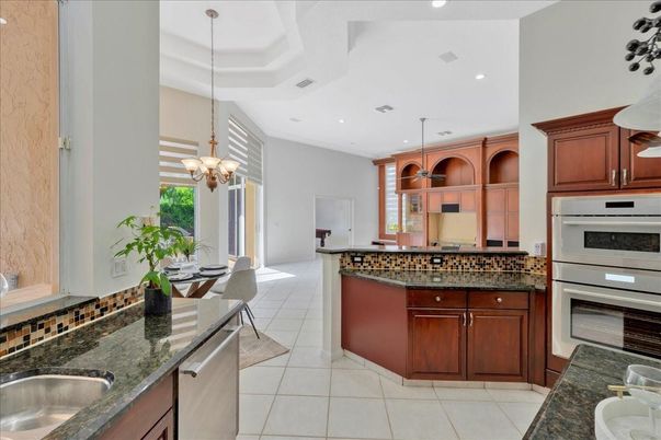 Dining room, Interior, Kitchen, Pendant Lights, Recessed Lighting