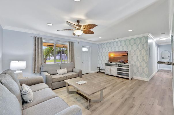 Interior, Living room, Recessed Lighting, Wood Texture Flooring