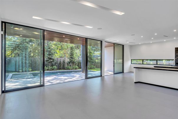 Empty room, Interior, Recessed Lighting