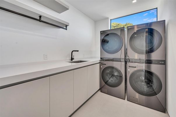 Interior, Recessed Lighting, Washer