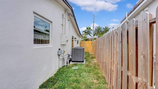 Backyard, Exterior
