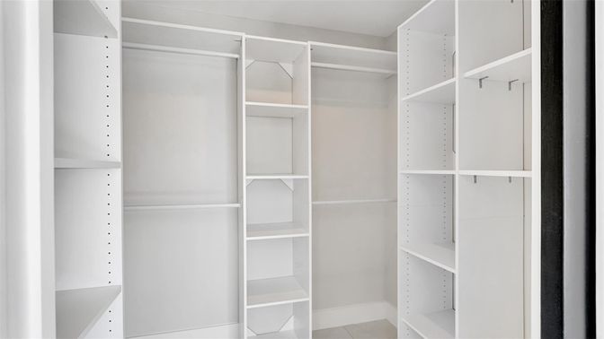 Interior, Walk-in Closets