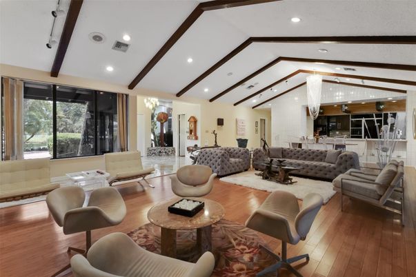 Interior, Living room, Recessed Lighting, Wooden Beams, Wood Texture Flooring