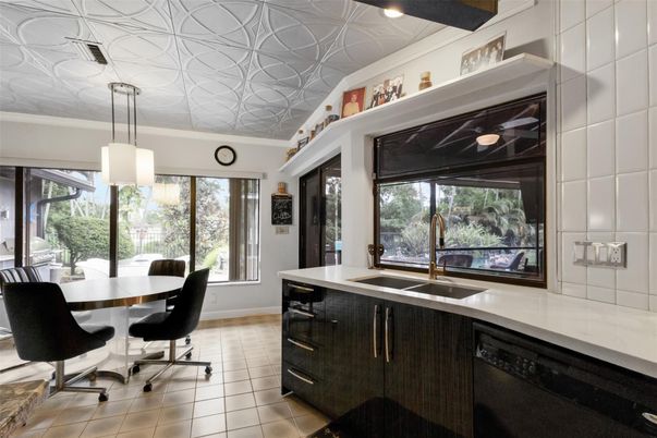 Dining room, Interior, Kitchen, Pendant Lights, Recessed Lighting