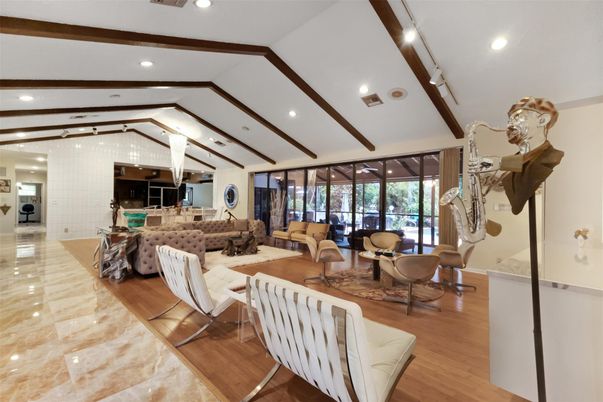 Interior, Living room, Recessed Lighting, Wood Texture Flooring