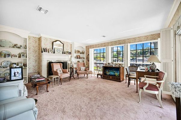 Fireplace, Home Office, Interior, Living room