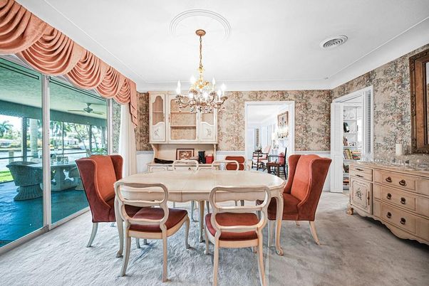 Chandelier, Dining room, Interior