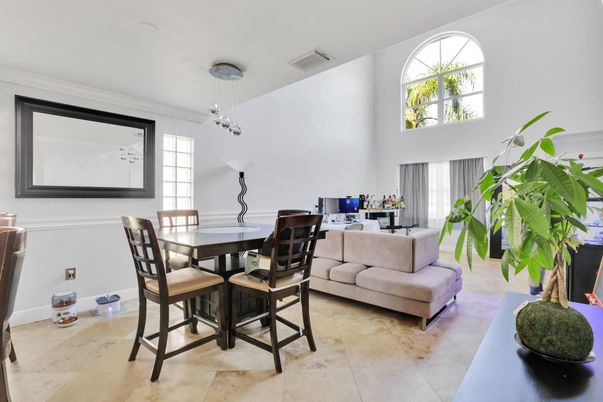 Dining room, Interior, Living room, Pendant Lights