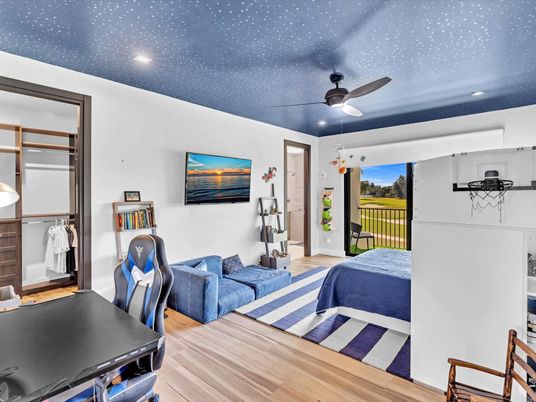 Bedroom, Dining room, Interior, Recessed Lighting, Wood Texture Flooring