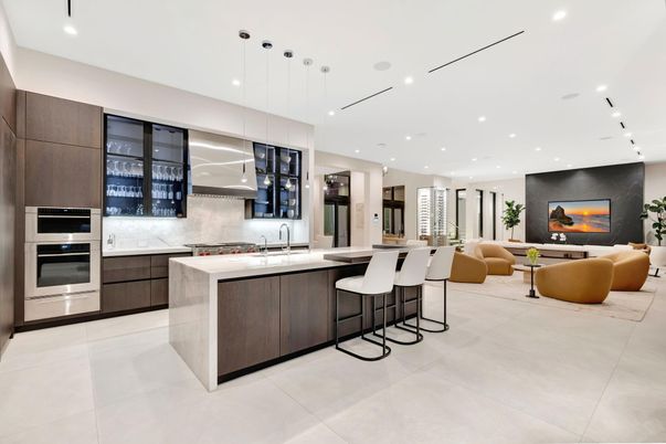 Interior, Kitchen, Living room, Pendant Lights, Recessed Lighting, Stainless Steel Appliances