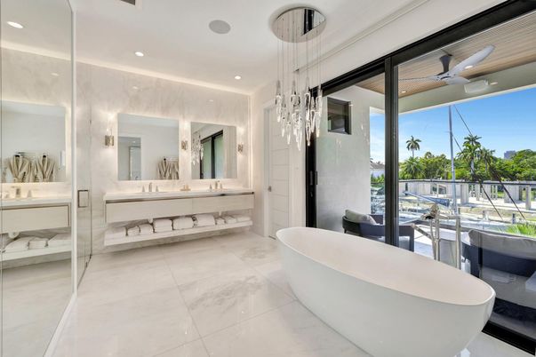 Bathroom, Dual Sink Vanities, Free Standing Baths, Interior, Pendant Lights, Recessed Lighting