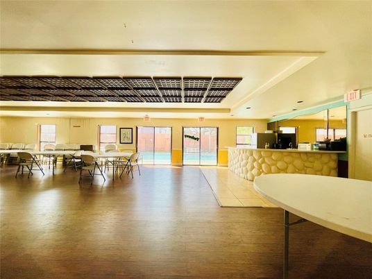 Dining room, Interior, Recessed Lighting, Wood Texture Flooring