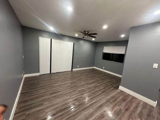 Empty room, Interior, Recessed Lighting, Wood Texture Flooring