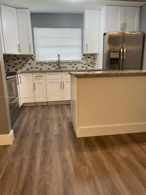 Interior, Kitchen, Stainless Steel Appliances, Wood Texture Flooring