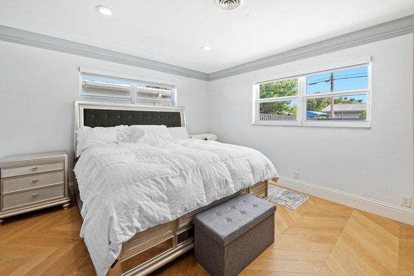 Bedroom, Interior, Recessed Lighting, Wood Texture Flooring