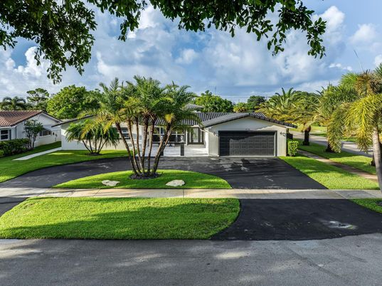 Attached, Detached Garage, Exterior, Facade, Spanish Mediterranean