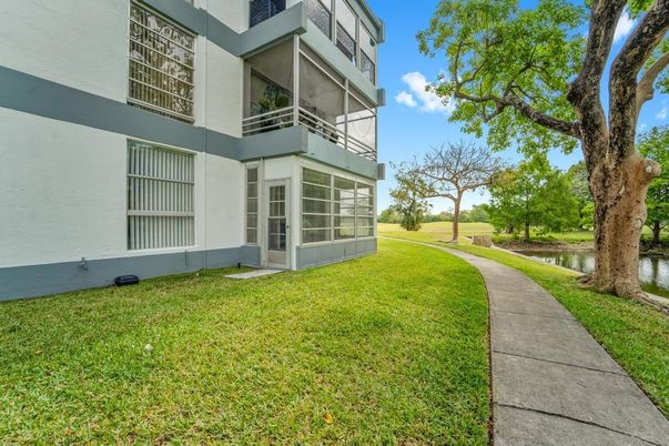 Backyard, Exterior, Water